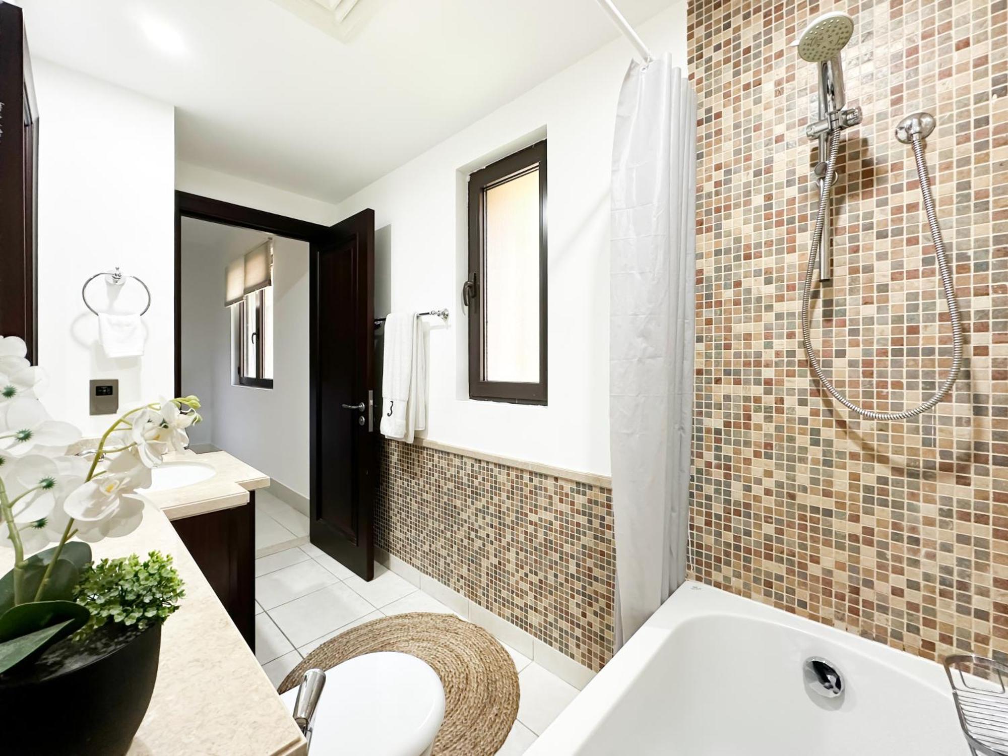 Appartamento Trophy 2Br Aladdin Estate W Burj Khalifa View Dubai Esterno foto