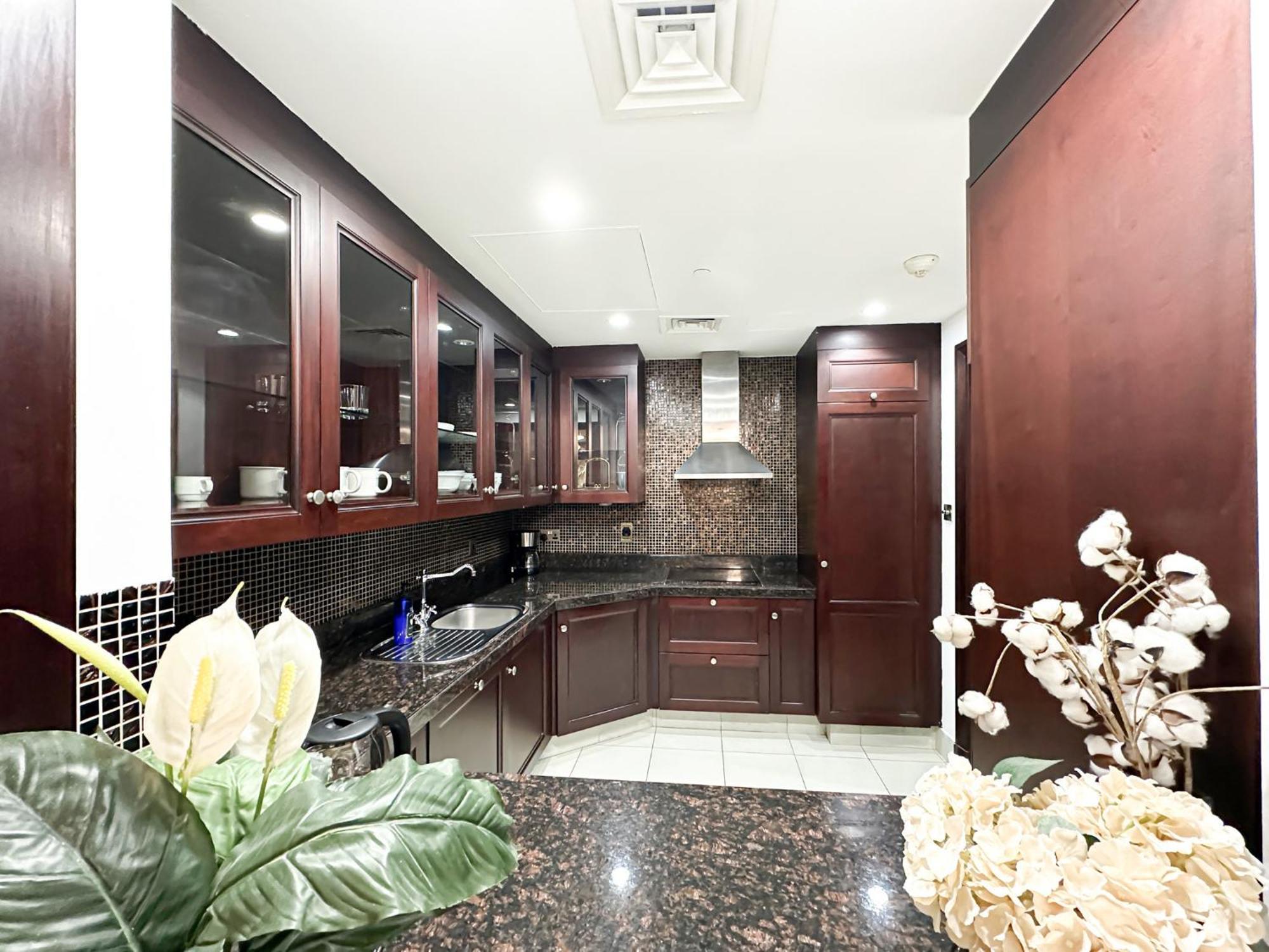 Appartamento Trophy 2Br Aladdin Estate W Burj Khalifa View Dubai Esterno foto