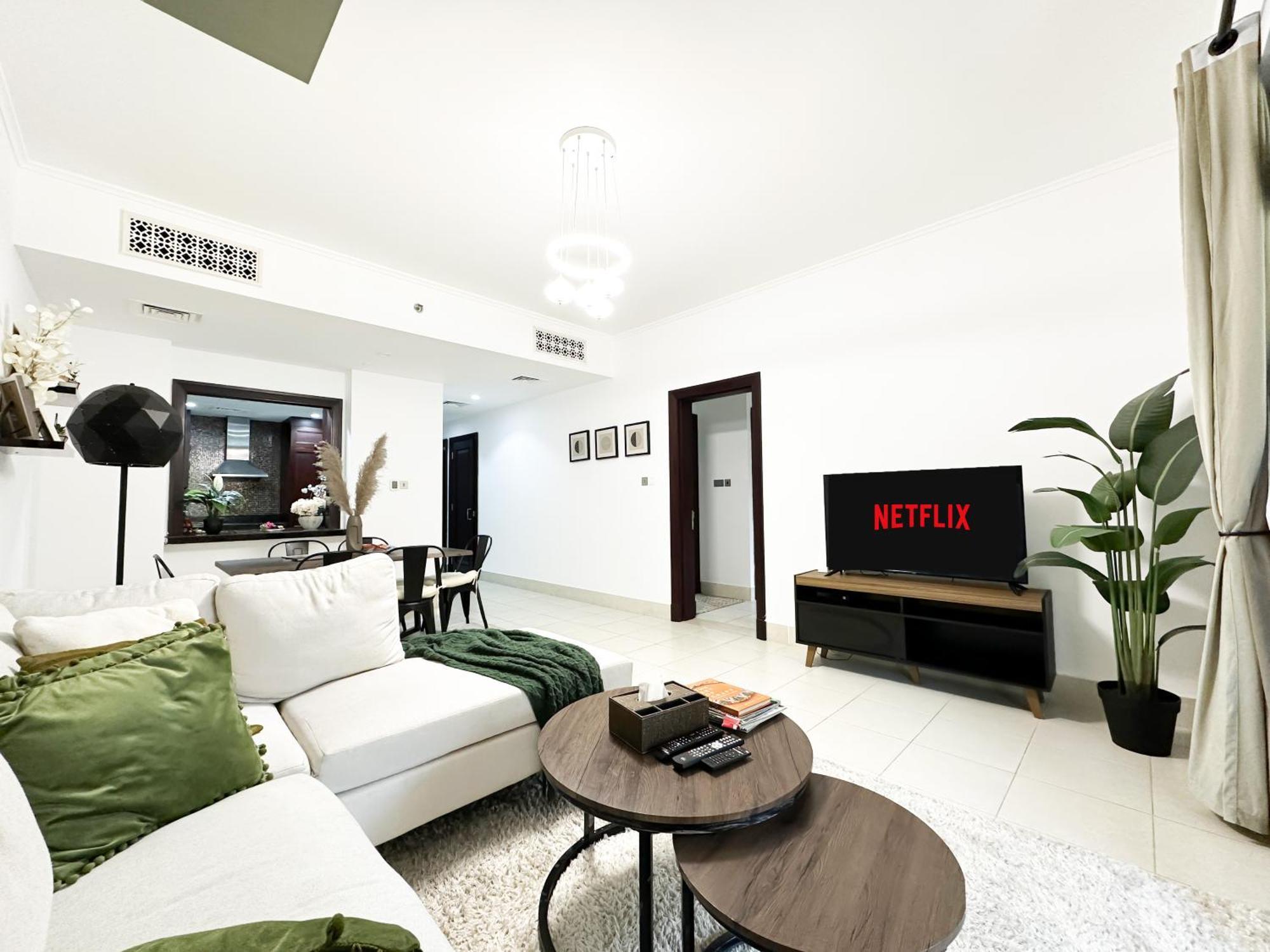 Appartamento Trophy 2Br Aladdin Estate W Burj Khalifa View Dubai Esterno foto
